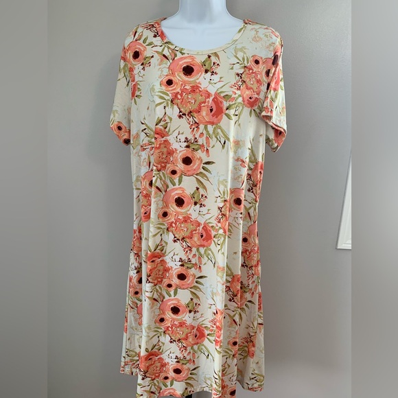 LuLaRoe Floral Short-Sleeve Swing Dress in Coral on Cream - Picture 16 of 16